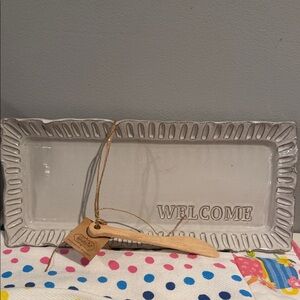 Mud Pie White Welcome Tray with Wooden Spreader